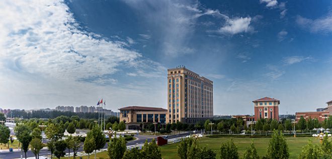 只有35名教师这一专业却招了近2000人(图1)